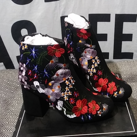 Qupid floral ankle boots - Picture 4 of 4